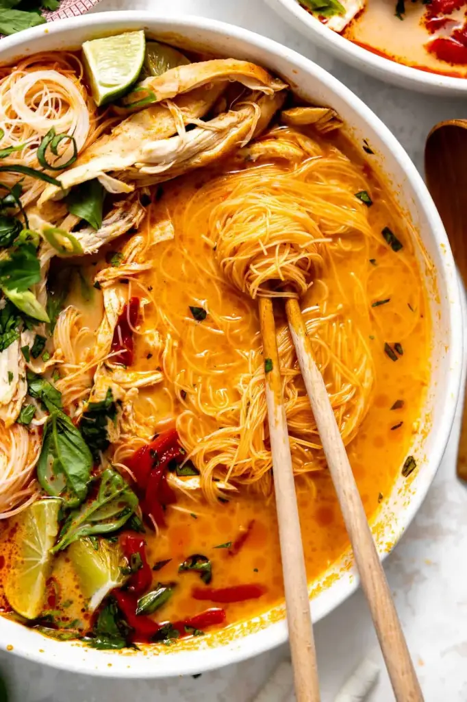 Vietnamese Khas Curry Noodles 